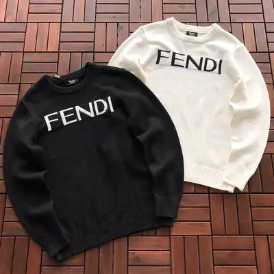 ￥ ~ 175 F🔥🔥D🔥SWEATER 77082601 (im 185CM 70KG iwear size L in the photo)