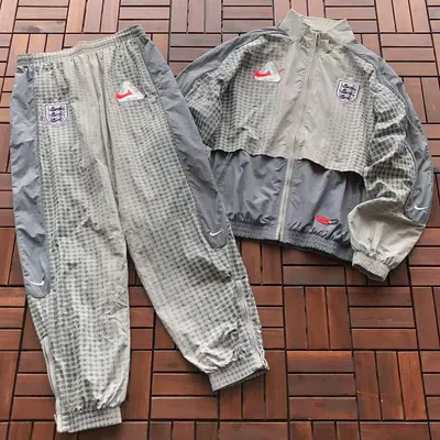 TOP ￥ 308 PANTS ￥ 288 P🔥LA🔥E & N🔥K🔥JACKET TROUSERS 88082718