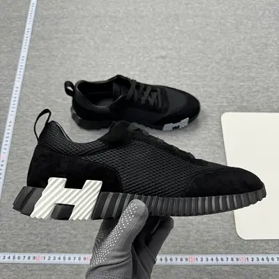 H-04 shoes price:568CNY