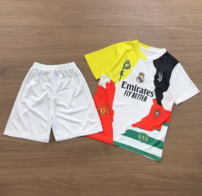 ￥~68 FOOTBALL KIDS T-SHIRT SHORTS 03018351