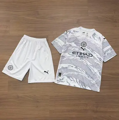 ￥~68 FOOTBALL KIDS T-SHIRT SHORTS 03018951
