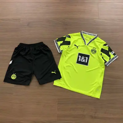 ¥~ 65 FOOTBALL KIDS T-SHIRT SHORTS 03105851