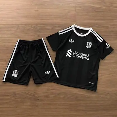 ¥~ 65 FOOTBALL KIDS T-SHIRT SHORTS 03106551