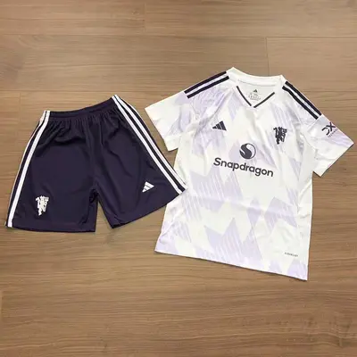 ¥~65 FOOTBALL KIDS T-SHIRT SHORTS 03108351
