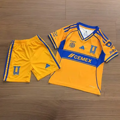 ¥~65 FOOTBALL KIDS T-SHIRT SHORTS 03108751