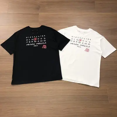 ￥~95 MA⭐GI⭐LA T-SHIRT 03164351
