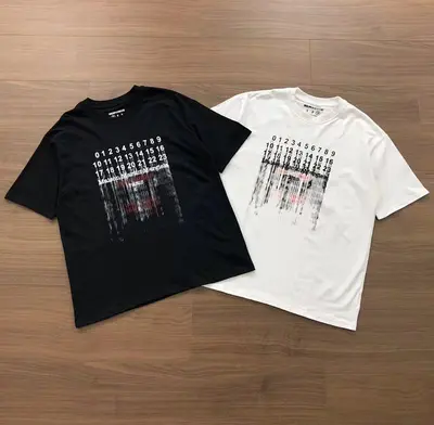 ￥~88 MA⭐GI⭐LA T-SHIRT 03163251