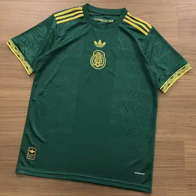 ¥~ 70 FOOTBALL T-SHIRT 03172852