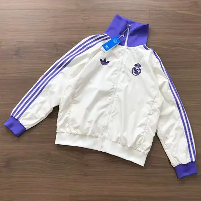 ￥~ 178 FOOTBALL JACKET 03261151