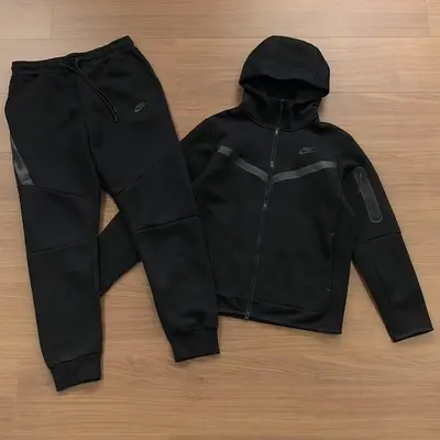 TOP ￥~165 TROUSERS ￥~138 N⭐K⭐ HOODIE TROUSERS 04102252