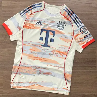 ￥~78 FOOTBALL T-SHIRT 04090551