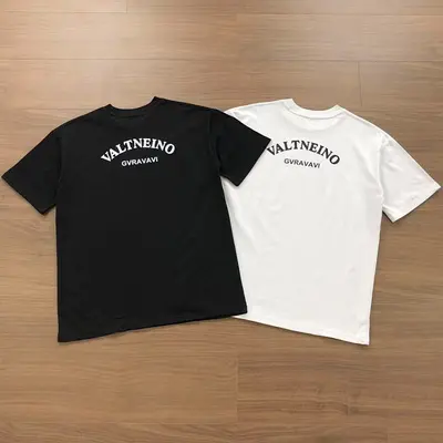 ￥~92 VALENTINO T-SHIRT 04300352