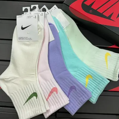 ¥~ 65 N⭐K⭐ SOCKS 05211052