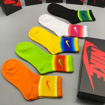¥~68 N⭐K⭐ SOCKS 05310351