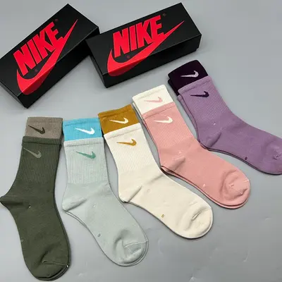 ¥~68 N⭐K⭐ SOCKS 05311751