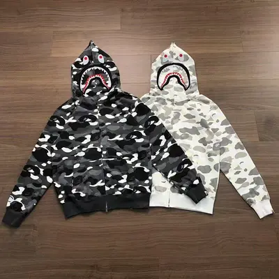 ¥~268 BAPE HOODIE 08190853