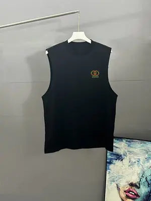 ¥~85 GU⭐CI VEST 08210753