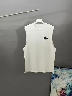 ¥~85 GU⭐CI VEST 08210853