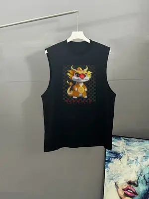 ¥~85 GU⭐CI VEST 08212053