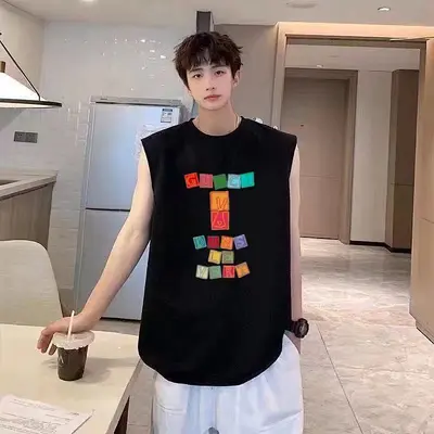 ¥~85 GU⭐CI VEST 08212552