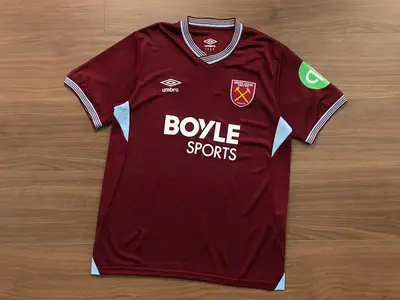 ¥~75 FOOTBALL T-SHIRT 08220953