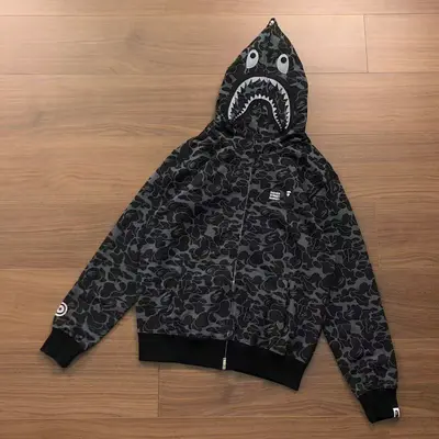 ￥~258 BAPE HOODIE 08260752