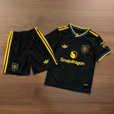 ￥~68 FOOTBALL KIDS T-SHIRT SHORTS 09050952
