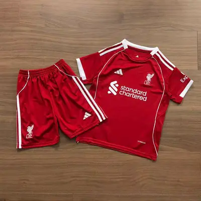 ￥~68 FOOTBALL KIDS T-SHIRT SHORTS 09050752