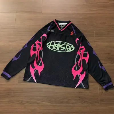 ￥~115 HELLSTAR LONG SLEEVED 10143452
