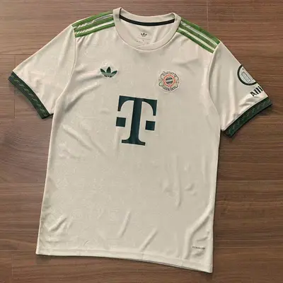 ￥~75 FOOTBALL T-SHIRT 10241752