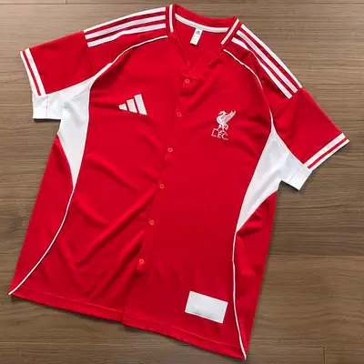 ￥~85 FOOTBALL T-SHIRT 10242452