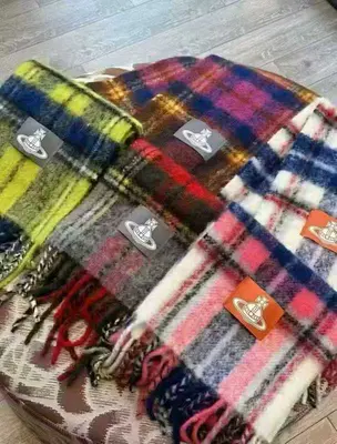 ¥~78 VI⭐IEN⭐E WESTW⭐OD SCARF 11032653