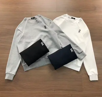 ￥~135 ON HOODIE 11240653
