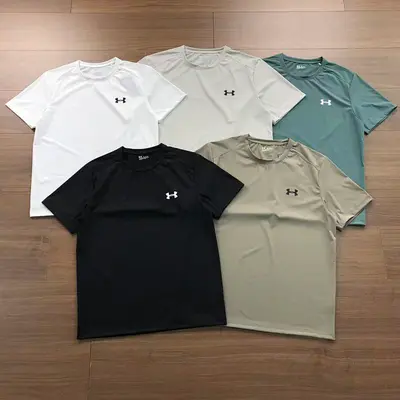 ￥~125 UN⭐ER AR⭐OUR T-SHIRT 25121353