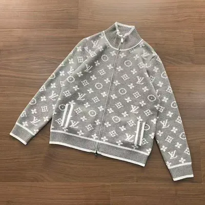 ¥~218 L⭐V⭐ SWEATER 12180753