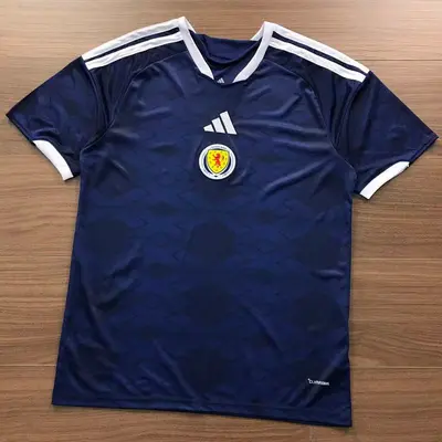 ￥~75 FOOTBALL T-SHIRT 101241654