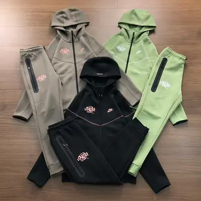 TOP¥~178 TROUSERS¥~168 N⭐K⭐ SY⭐N WO⭐LD HOODIE TROUSERS 102040253