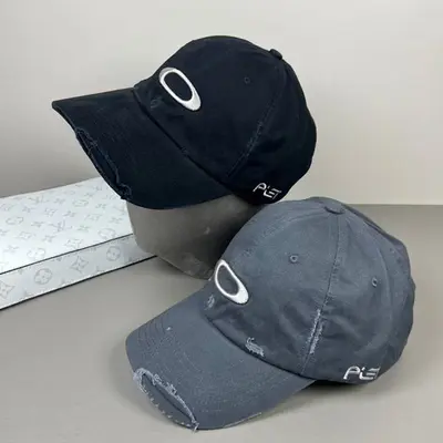 ￥~75 OAKLEY CAP 03301361