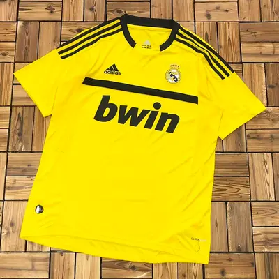 ￥~88 FOOTBALL T-SHIRT 01022161