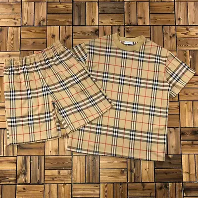 ￥~158 BUR⭐⭐RRY T-SHIRT SHORTS 04102761