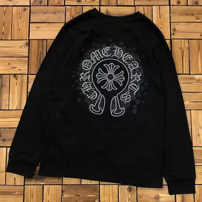 ¥~128 CHROM⭐ HE⭐RTS LONG SLEEVED 04161264