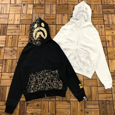 ￥~185 BAPE HOODIE 04280565