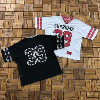 ￥~135 SUP⭐EME T-SHIRT 04280265