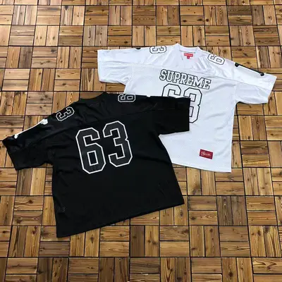 ￥~135 SUP⭐EME T-SHIRT 04280165