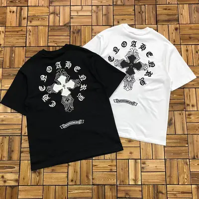 ￥~135 CHROM⭐ HE⭐RTS T-SHIRT 05030863