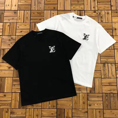 ¥~145 L⭐V⭐ T-SHIRT 05290467