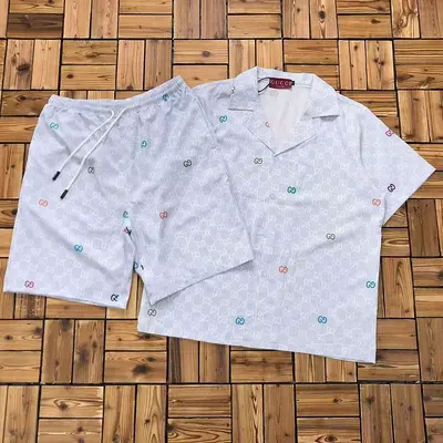 ￥~168 GU⭐CI SHIRT SHORTS 05061461