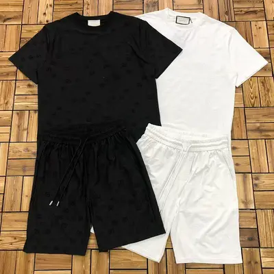 ￥~218 GU⭐CI T-SHIRT SHORTS 装06061067
