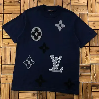 ￥~195 L⭐V⭐ SWEATER T-SHIRT 06170263