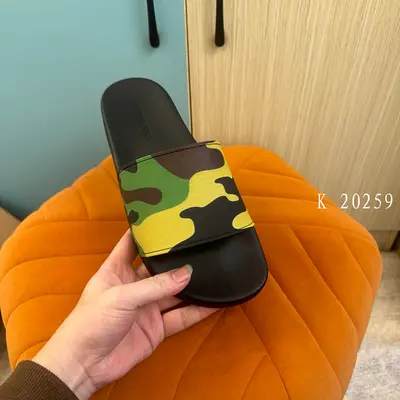 ￥~138 BUR⭐⭐RRY SLIPPERS 06180266